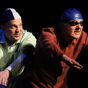 PAS VRAI ? (REVUE) - Entre cirque et cabaret - au Théâtre Douze