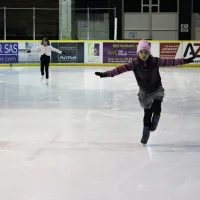 A la Patinoire de Mulhouse, on apprend à glisser sur ses patins DR