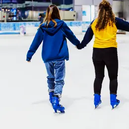 Patinoire : soirée tube de l'été