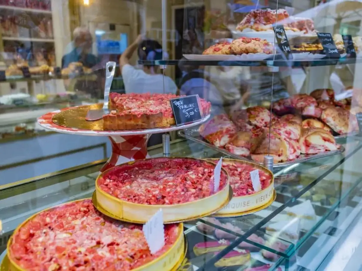 P&acirc;tisserie Tour &agrave; Montmartre &agrave; Paris (75)