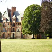 Patrimoines à savourer dans le parc du château du Mortier à Monnaie