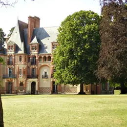 Patrimoines à savourer dans le parc du château du Mortier à Monnaie