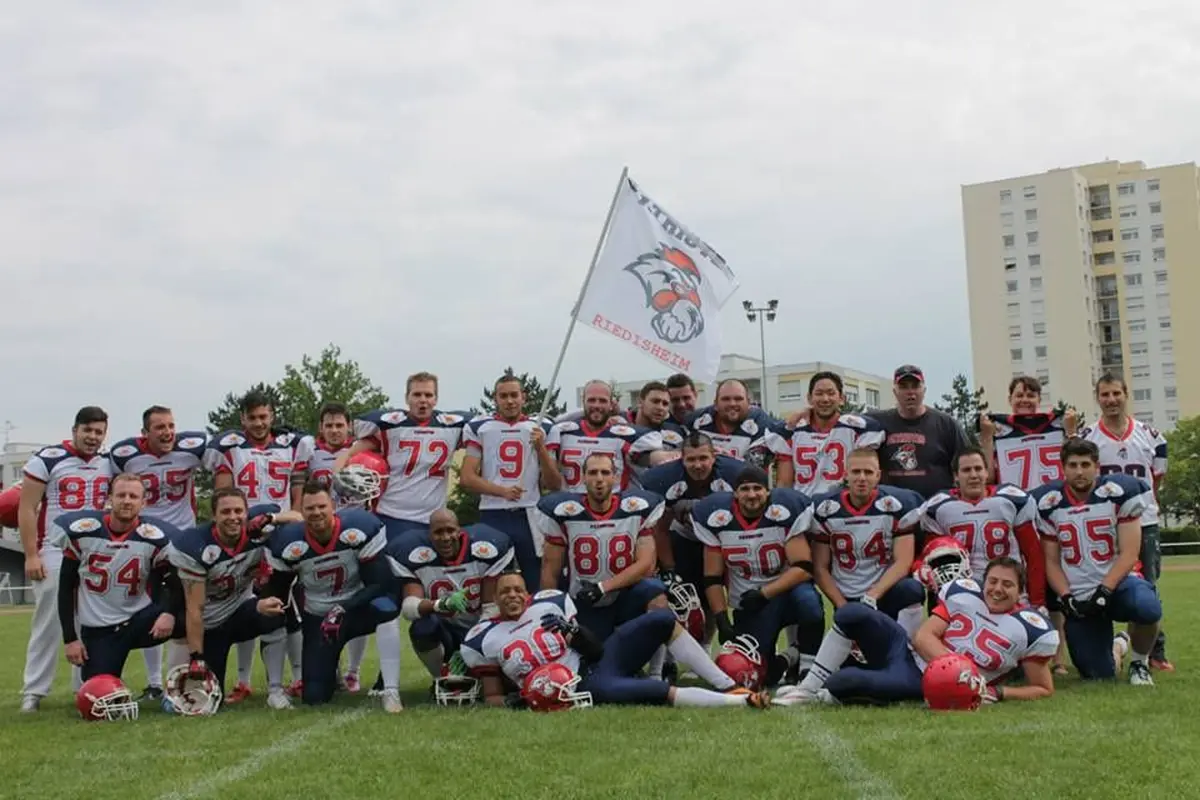 L'équipe des Patriotes de Riedisheim, club de football américain & cheeleading 
