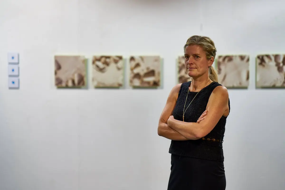 PATTERN ASCENDING : PATTERN HOLDING Anna FAIRCHILD