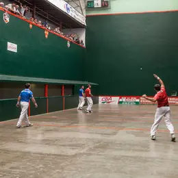 Pelote basque à main nue
