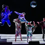 Personne N’est Ensemble Sauf Moi