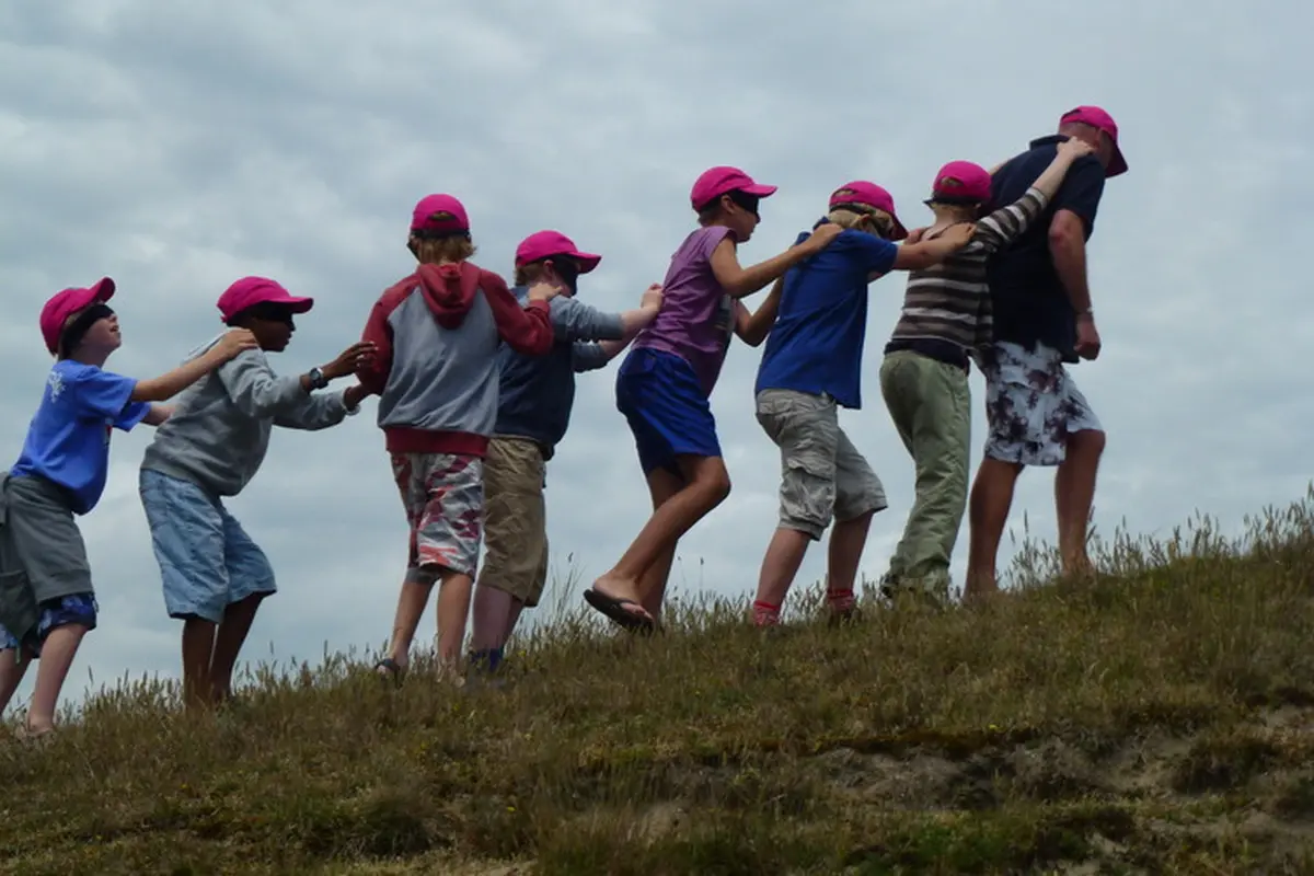 Petit aventurier dans les dunes de St Georges-de-la-Rivière