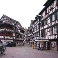 Une balade dans la Petite France de Strasbourg, l'une des nombreuses idées de sortie d'Alsace. &copy; Tk