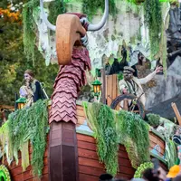 Le défilé des monstres &copy; S.CAMBON