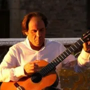 Philippe Cornier interprète VIVALDI et les grands compositeurs espagnols et sud américains.