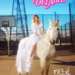 Philippine Delaire dans Fifille à papa