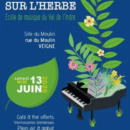 Piano sur l'herbe