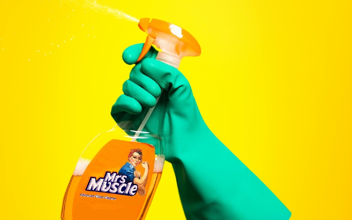 Pièce de théâtre : Elles sont au service