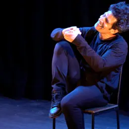 Pièce De Théâtre La Fleur Au Fusil