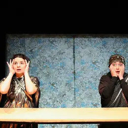 Pièce de théâtre Les filles ne sont pas des poupées de chiffon