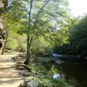 Pique-nique et balade canoë le long du Viaur à Bor-et-Bar