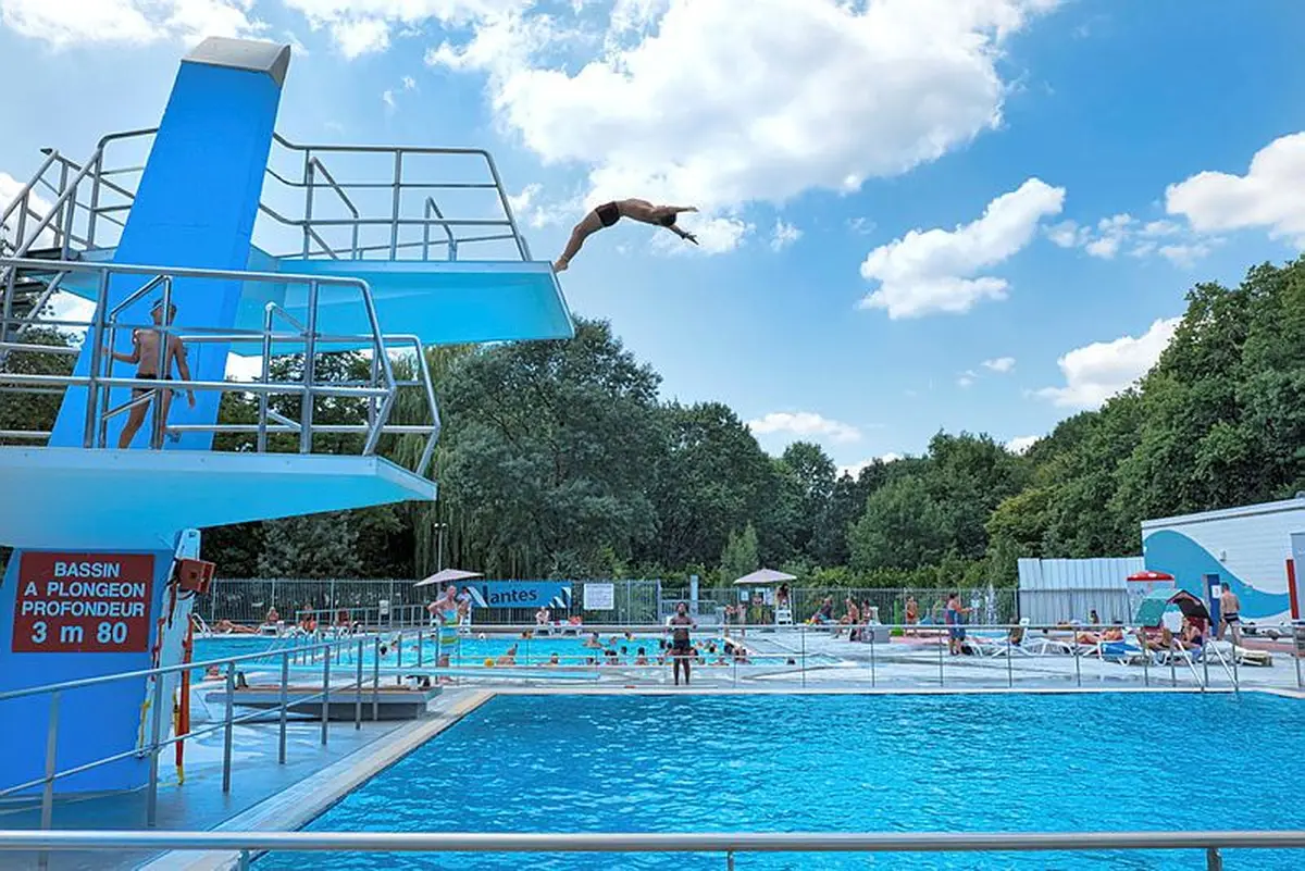 Piscine des Dervalli&egrave;res