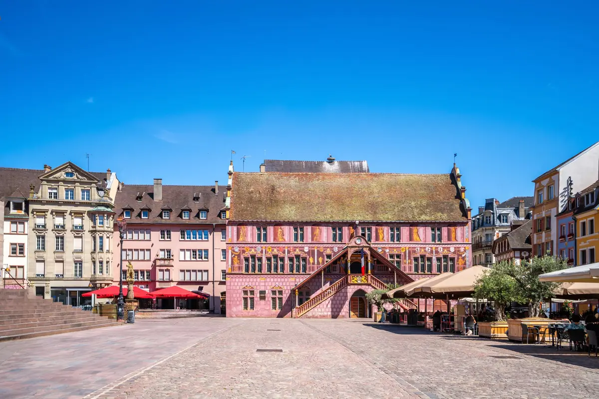 Place de la R&eacute;union et ancien H&ocirc;tel de Ville de Mulhouse