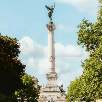 Place des Quinconces : événements et balades