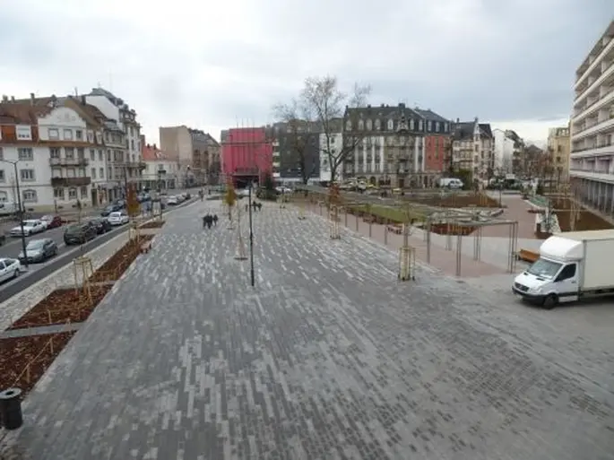 Place du Marché de Neudorf Strasbourg Place et quartier