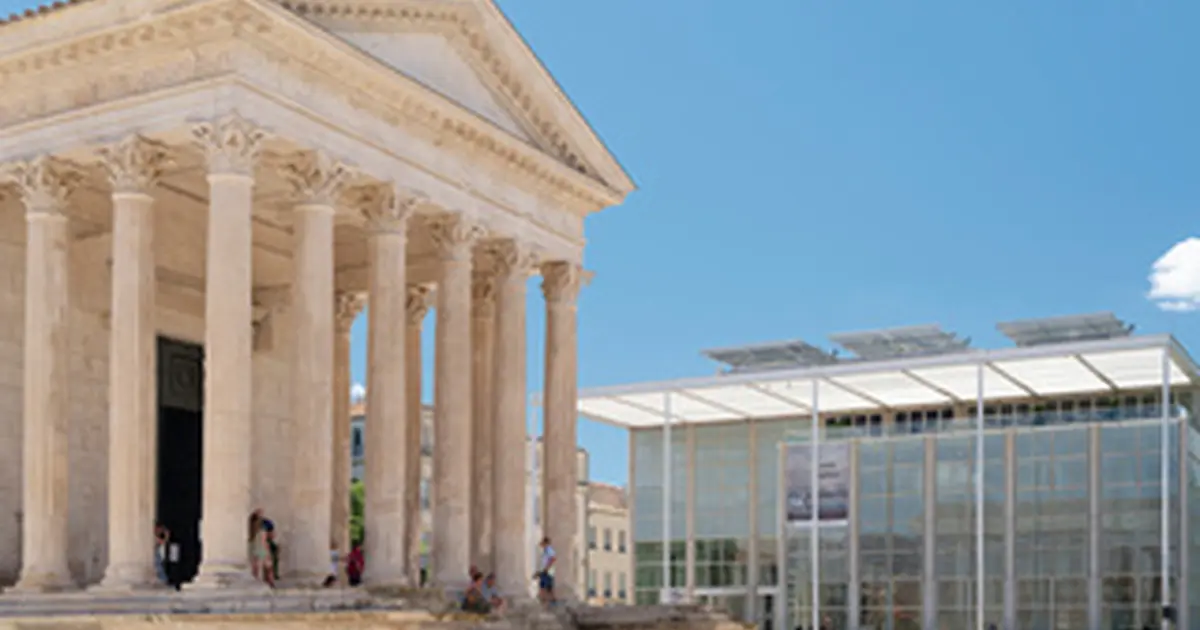Plateau de la Place de la Maison Carrée