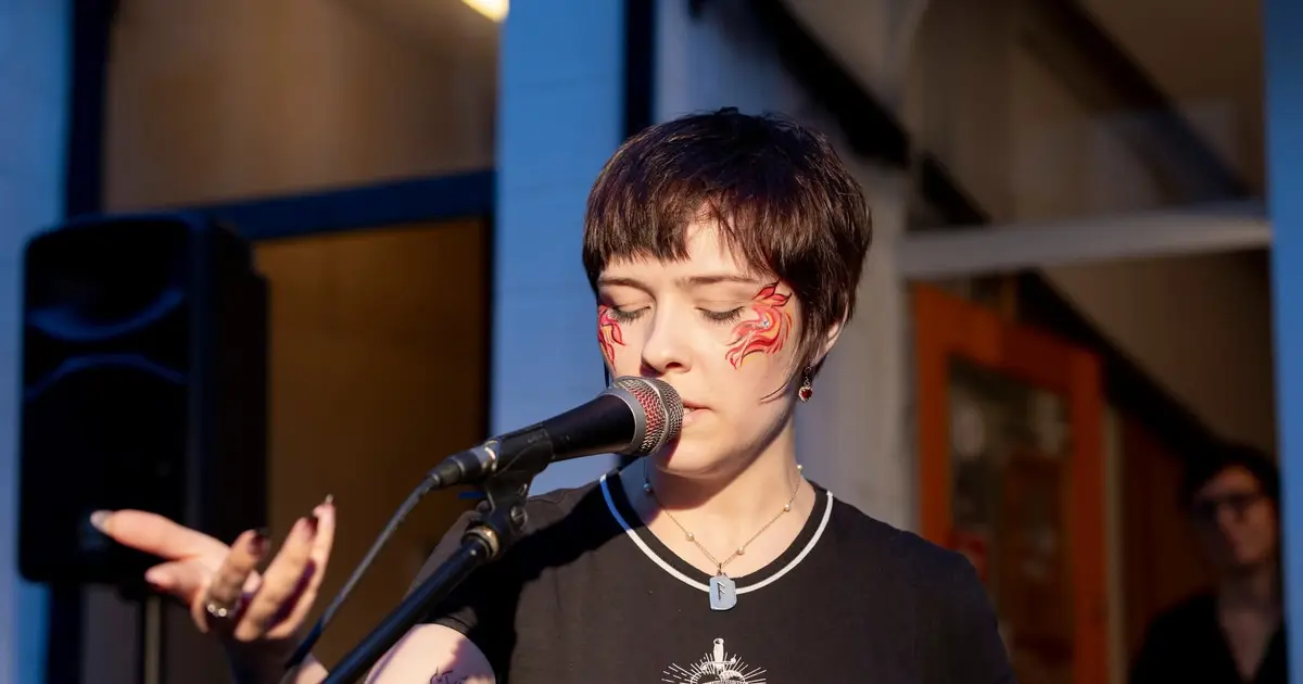 Poésie/slam - Clémence en flammes