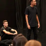 Poésie Slam & Sonnet Pop : libère ta voix, fais vibrer tes mots 12/16 ans de 14H00 à 16H00