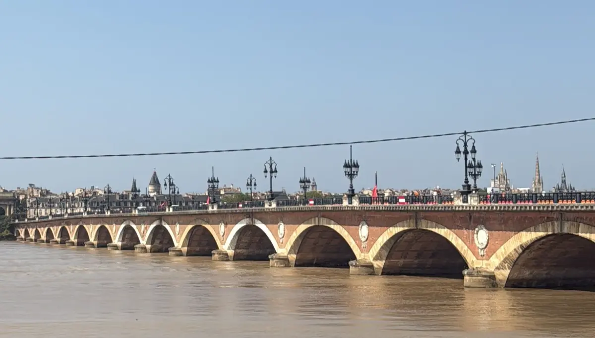 Pont de Pierre