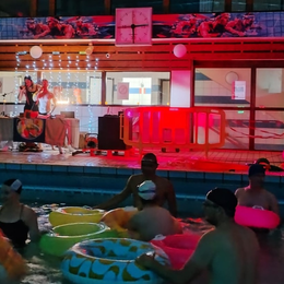 Pool Party à la piscine Keller