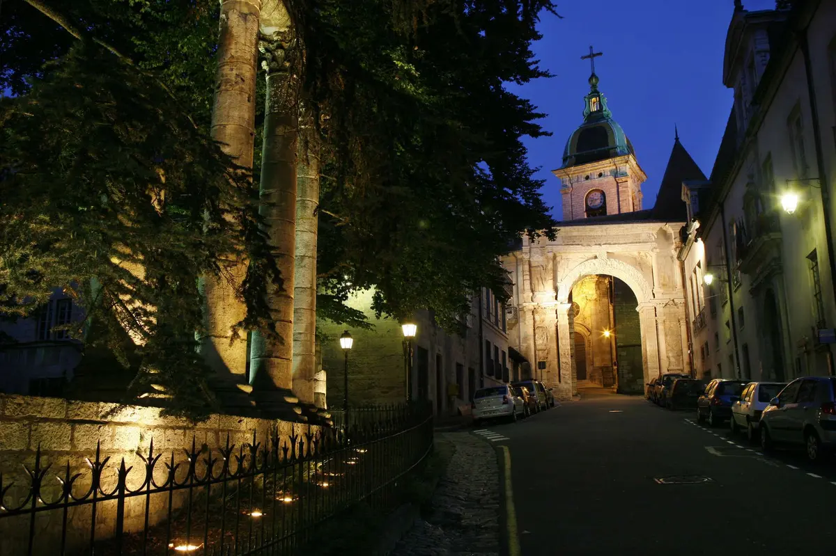 Porte Noire