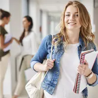 L’Université de Haute-Alsace (UHA) vous ouvre ses portes le samedi 7 mars 2026, de 9h à 16h, sur ses sites de Mulhouse et Colmar.  &copy; Freepik