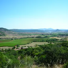 Portrait De Paysage : La Plaine Du Salagou