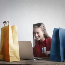 Pourquoi les cartes cadeaux numériques séduisent de plus en plus les consommateurs
