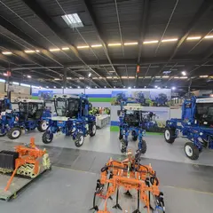 Prenez de la hauteur avec la FREMA et ses tracteurs agricoles hauts perchés