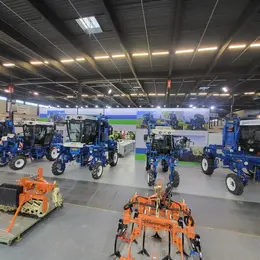 Prenez de la hauteur avec la FREMA et ses tracteurs agricoles hauts perchés