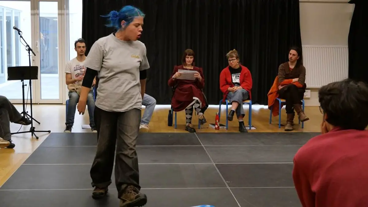 Présentation de fin de stage jeu-interprétation « Borderline Love »