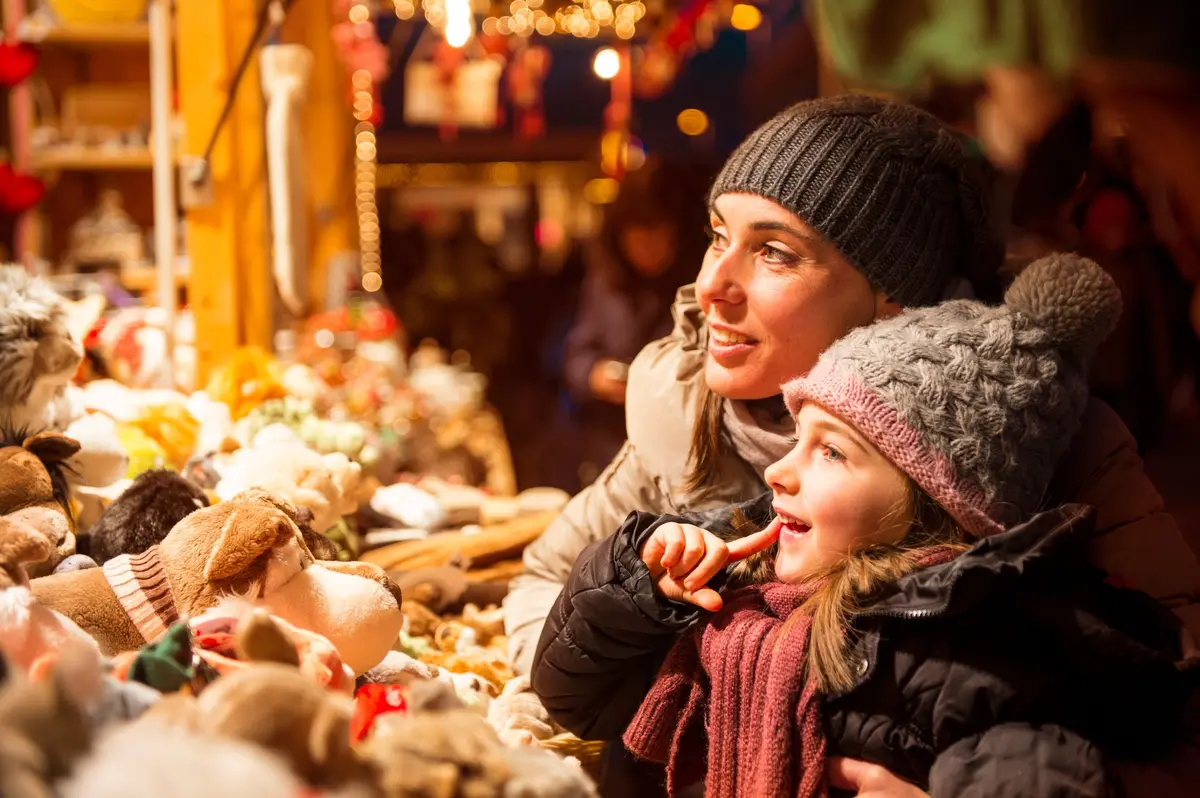 Programme du March&eacute; de No&euml;l de Bouxwiller 2026 : animations, concerts et ateliers au c&oelig;ur de l'Alsace