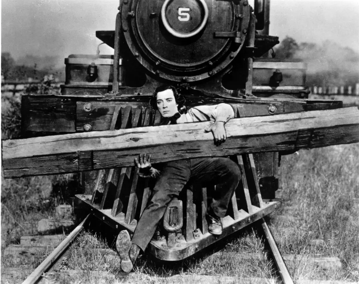 Projection du film Le mécano de la Générale de Buster KEATON et mise en musique, en direct, par Patrick BISMUTH, violon et Caroline DELUME, guitare