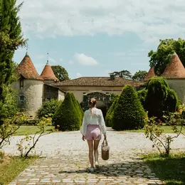 Promenade autonome sur le domaine du Château Couronneau suivie d'une dégustation de vins du domaine