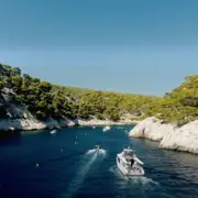Promenade en bateau dans les calanques de Cassis depuis Bandol