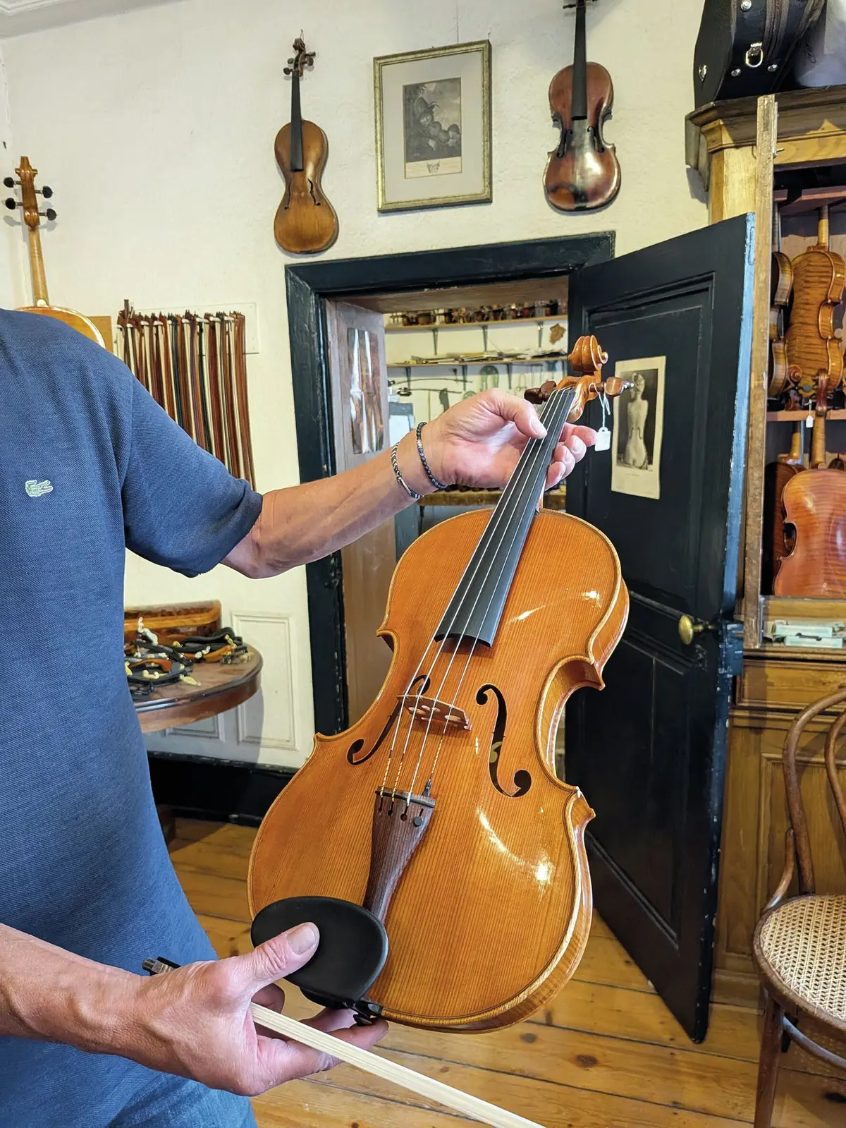 Le luthier a fabriqué cet alto en 1981 pour son père