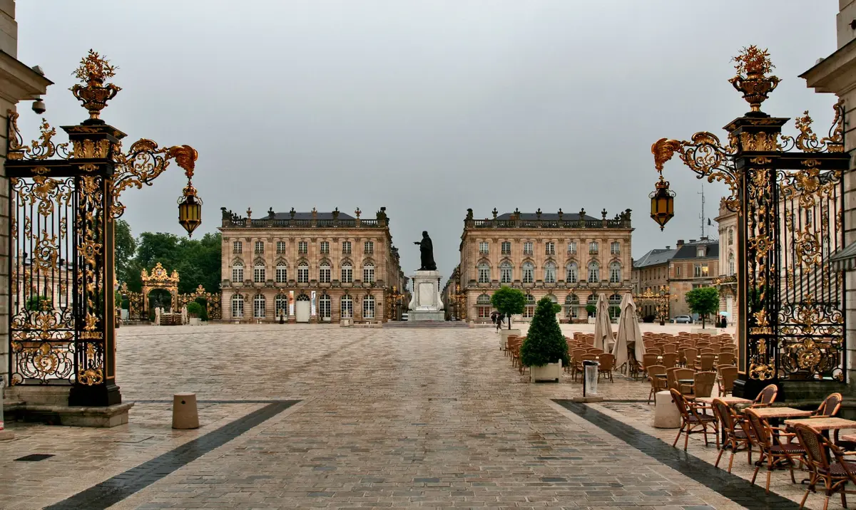 Nancy / Place Stanislas sous la pluie