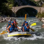 Rafting découverte dans les Gorges du Verdon (04)