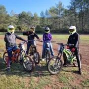 Randonnée accompagnée à moto électrique à Puget sur Argens (83)