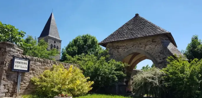 Randonnée dans la fraîcheur du matin Gramond-Boussac