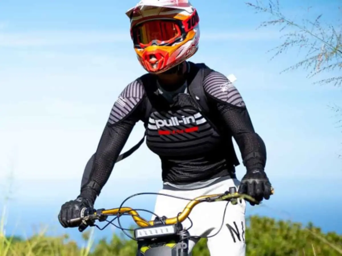 Randonnée en moto électrique à La Saline (974)