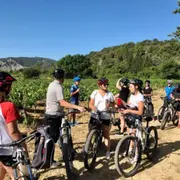 Randonnée en vélo électrique et dégustation à Bourg-Saint-Andéol
