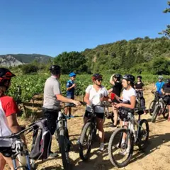 Randonnée en vélo électrique et dégustation à Bourg-Saint-Andéol