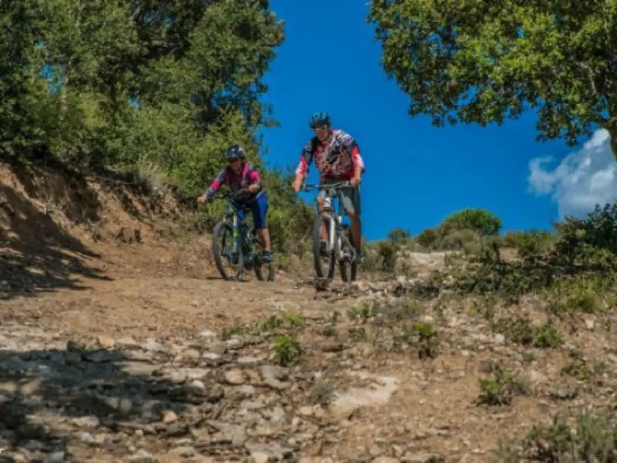 Randonnée guidée en VTT électrique à Saint-Tropez (83)