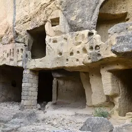 Randonnée Vignoble Grottes de Calès - Lamanon